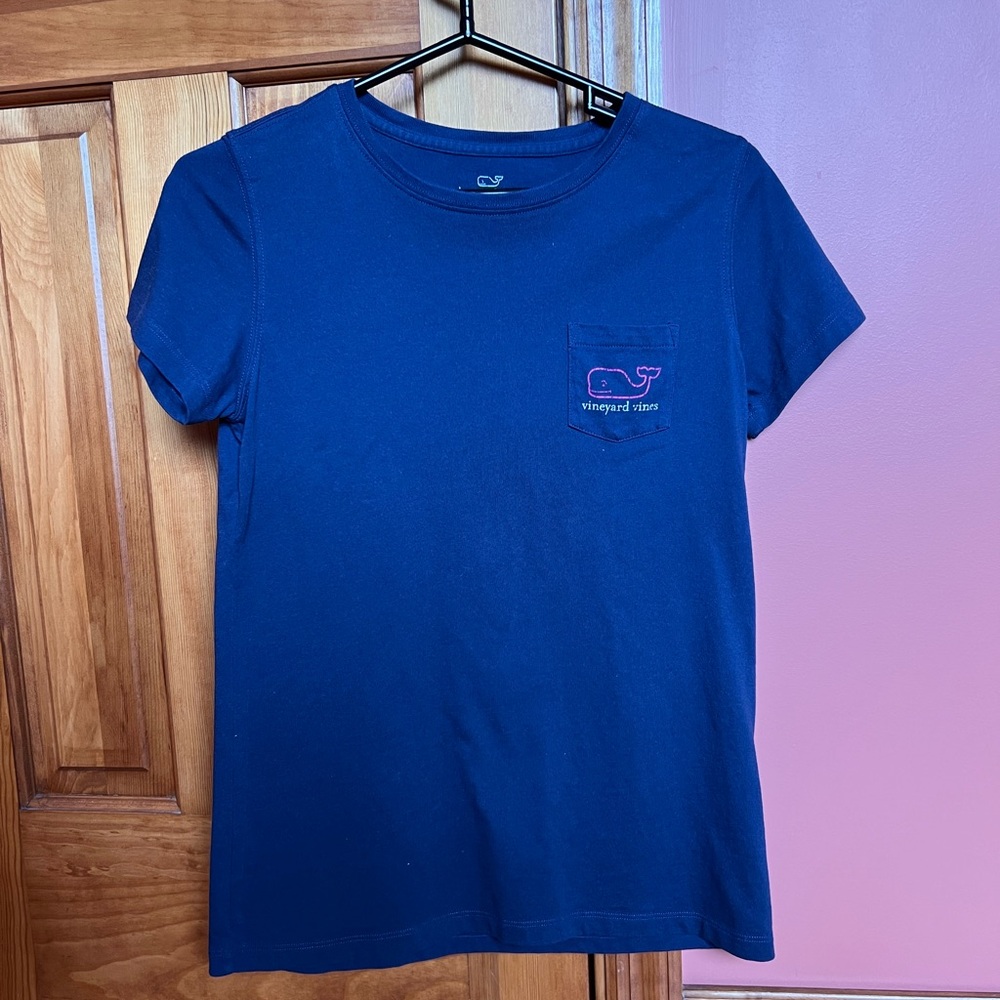 Vineyard Vines pocket T